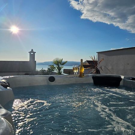Apartman Koko With Private Jacuzzi Makarska Eksteriør bilde
