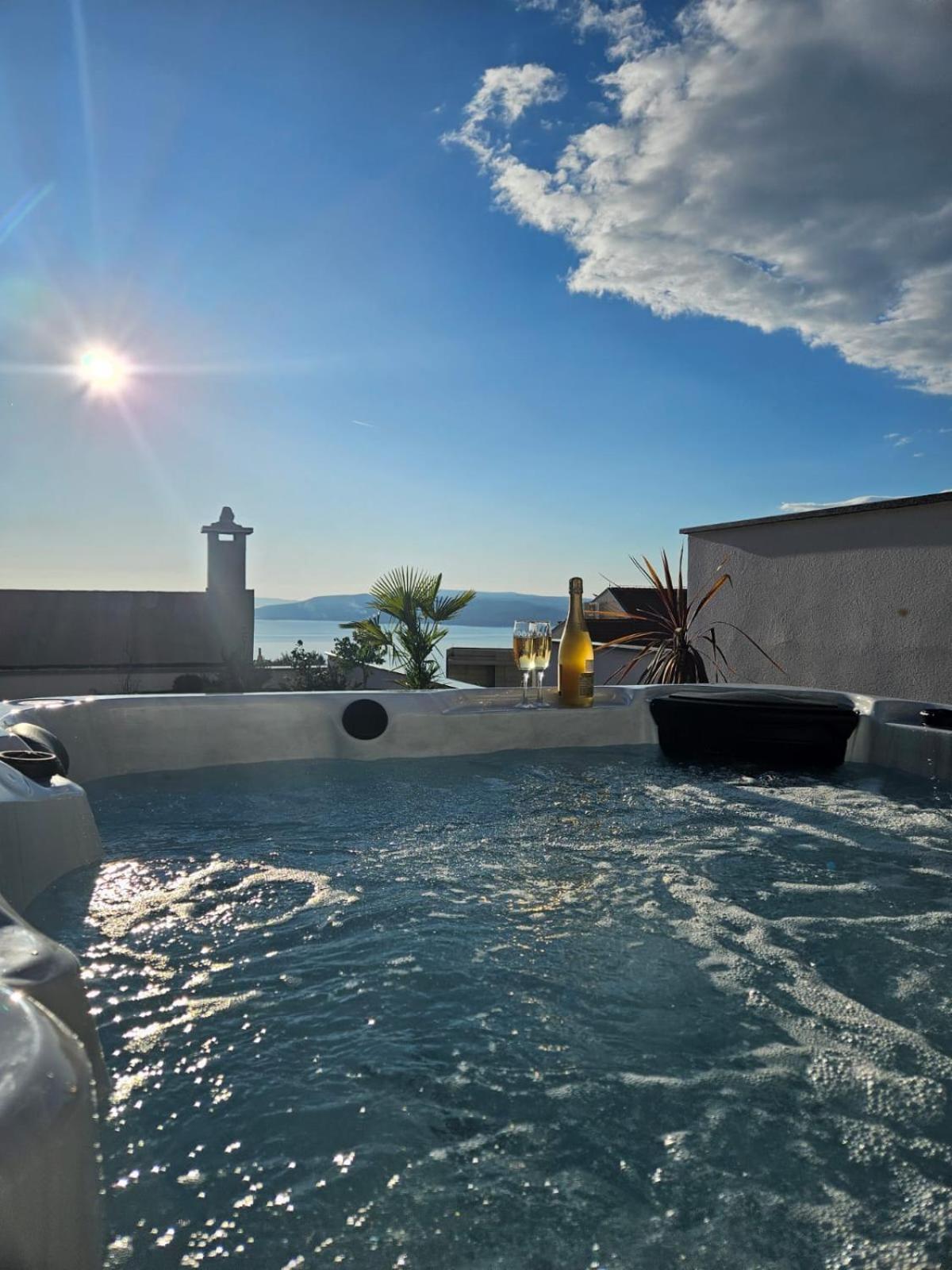 Apartman Koko With Private Jacuzzi Makarska Eksteriør bilde