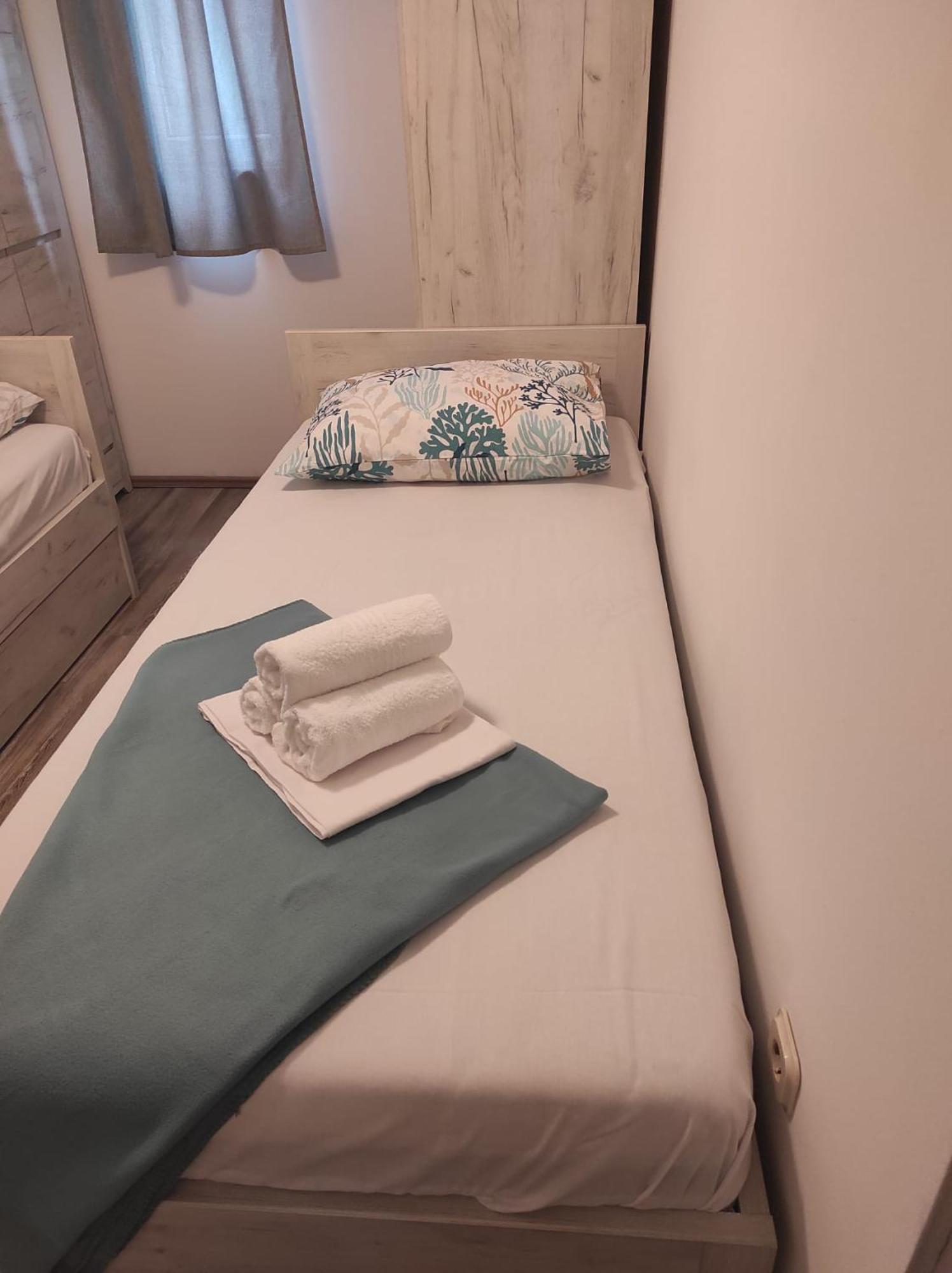 Apartman Koko With Private Jacuzzi Makarska Eksteriør bilde