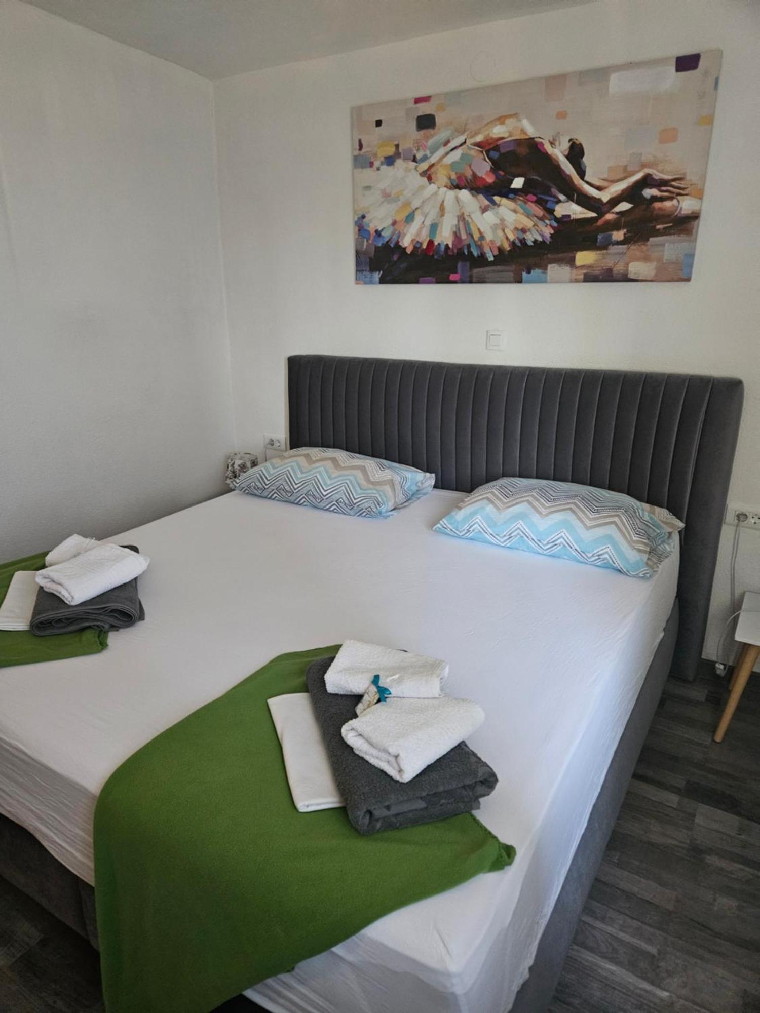 Apartman Koko With Private Jacuzzi Makarska Eksteriør bilde