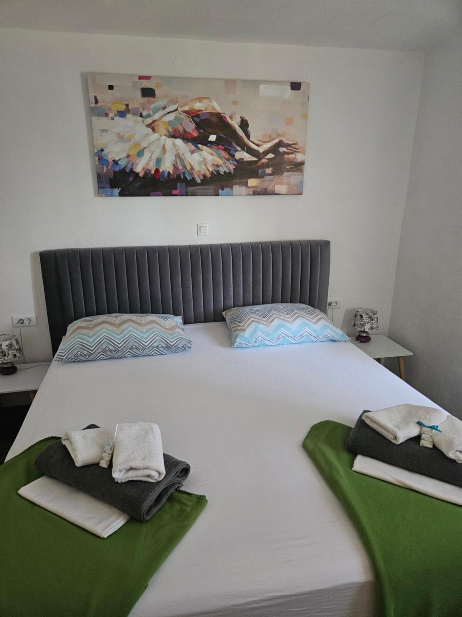 Apartman Koko With Private Jacuzzi Makarska Eksteriør bilde