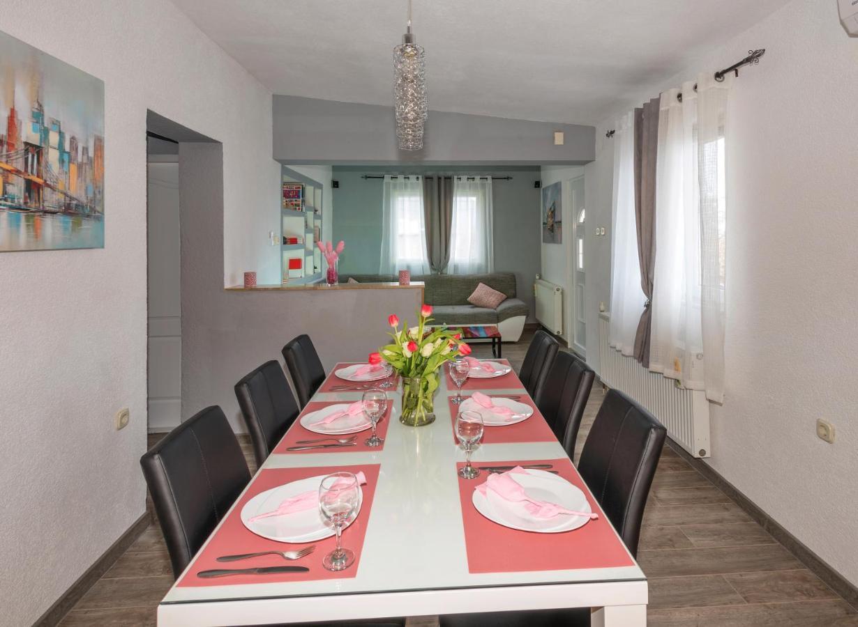 Apartman Koko With Private Jacuzzi Makarska Eksteriør bilde